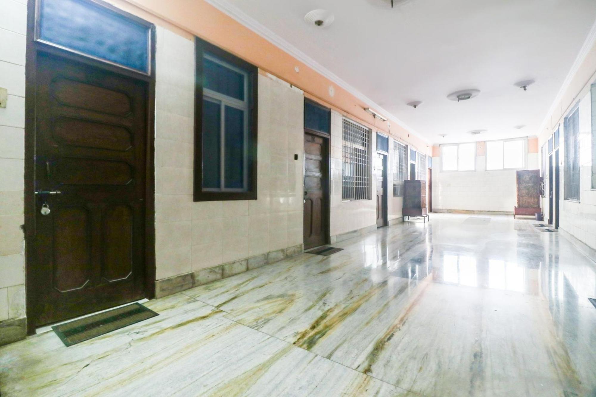 Spot On Hotel Anand Bhawan Alīgarh Eksteriør bilde