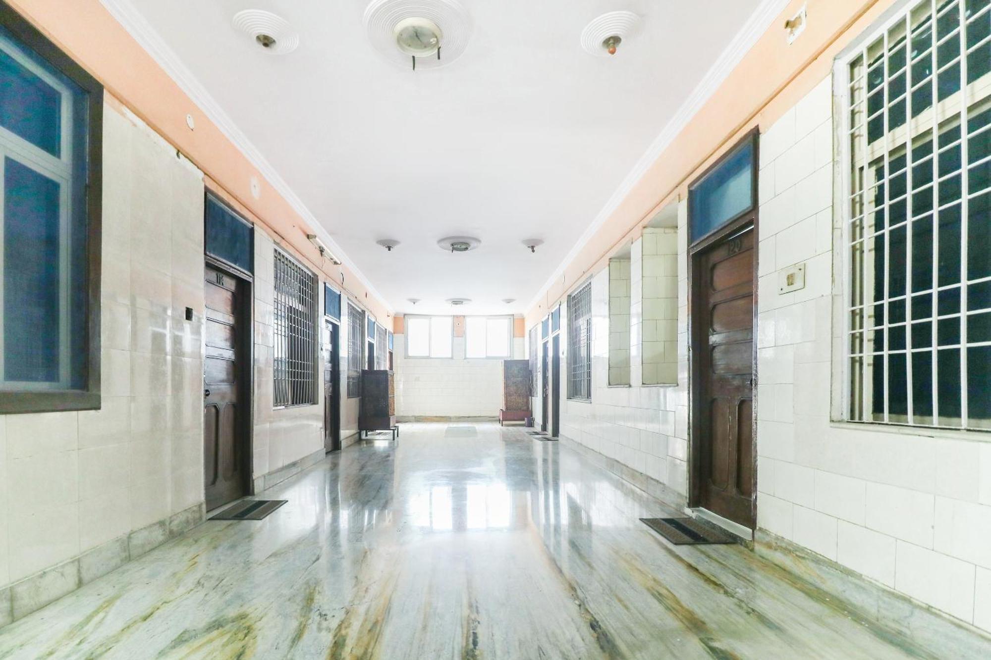 Spot On Hotel Anand Bhawan Alīgarh Eksteriør bilde
