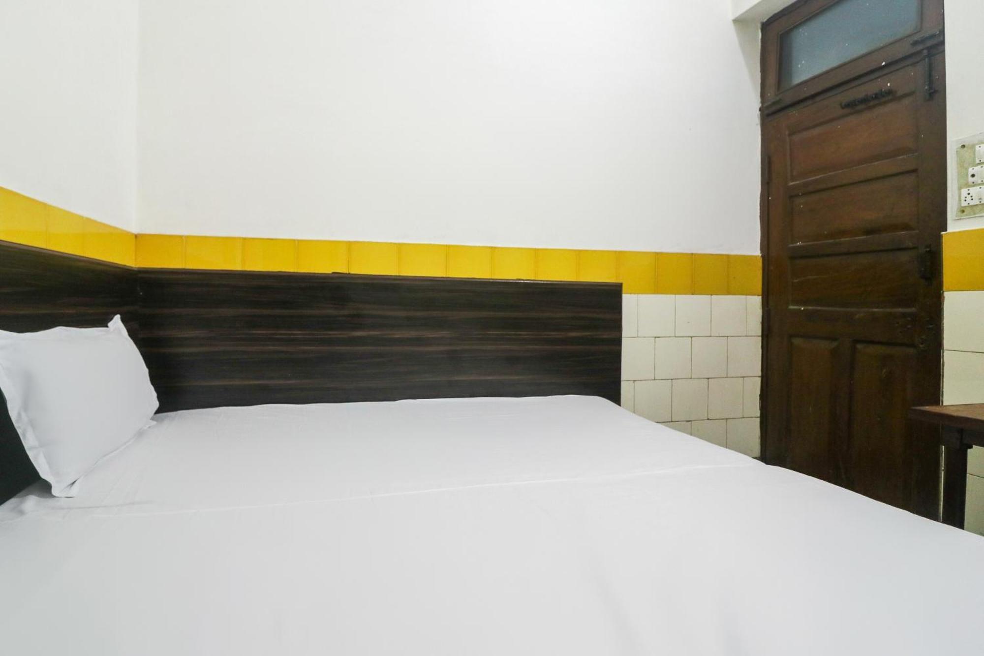 Spot On Hotel Anand Bhawan Alīgarh Eksteriør bilde