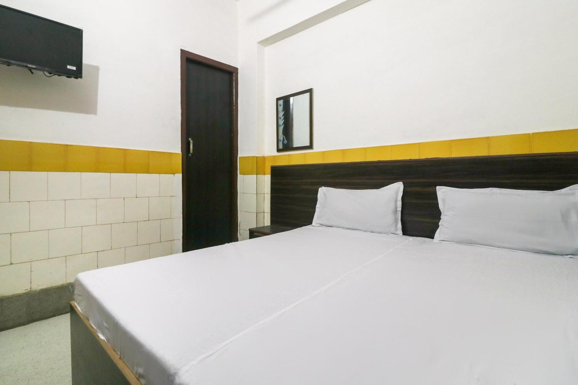 Spot On Hotel Anand Bhawan Alīgarh Eksteriør bilde