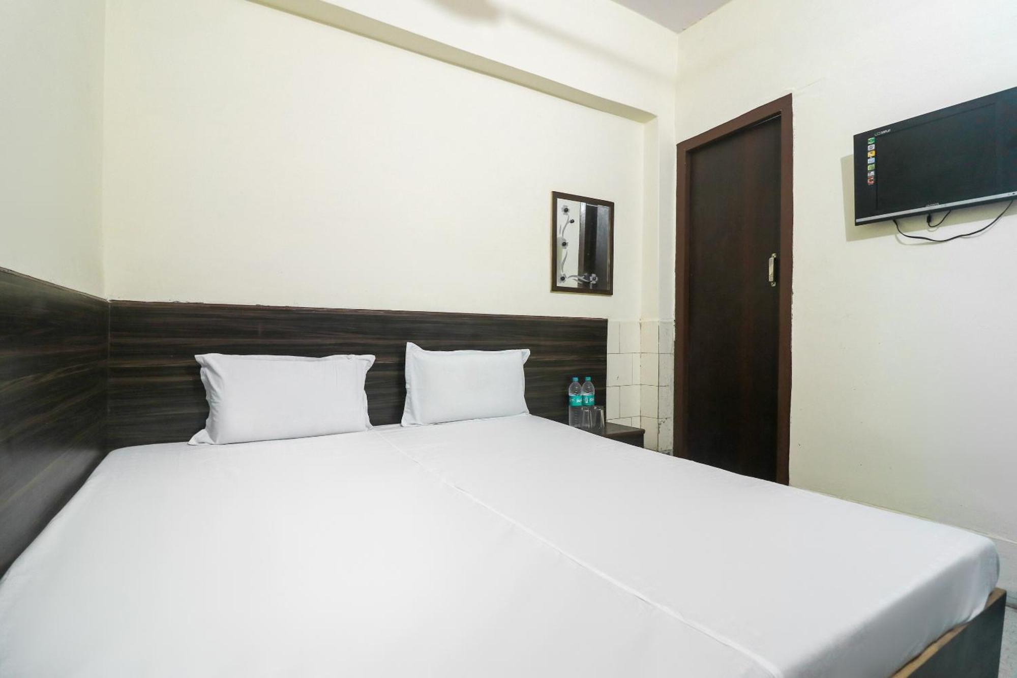 Spot On Hotel Anand Bhawan Alīgarh Eksteriør bilde