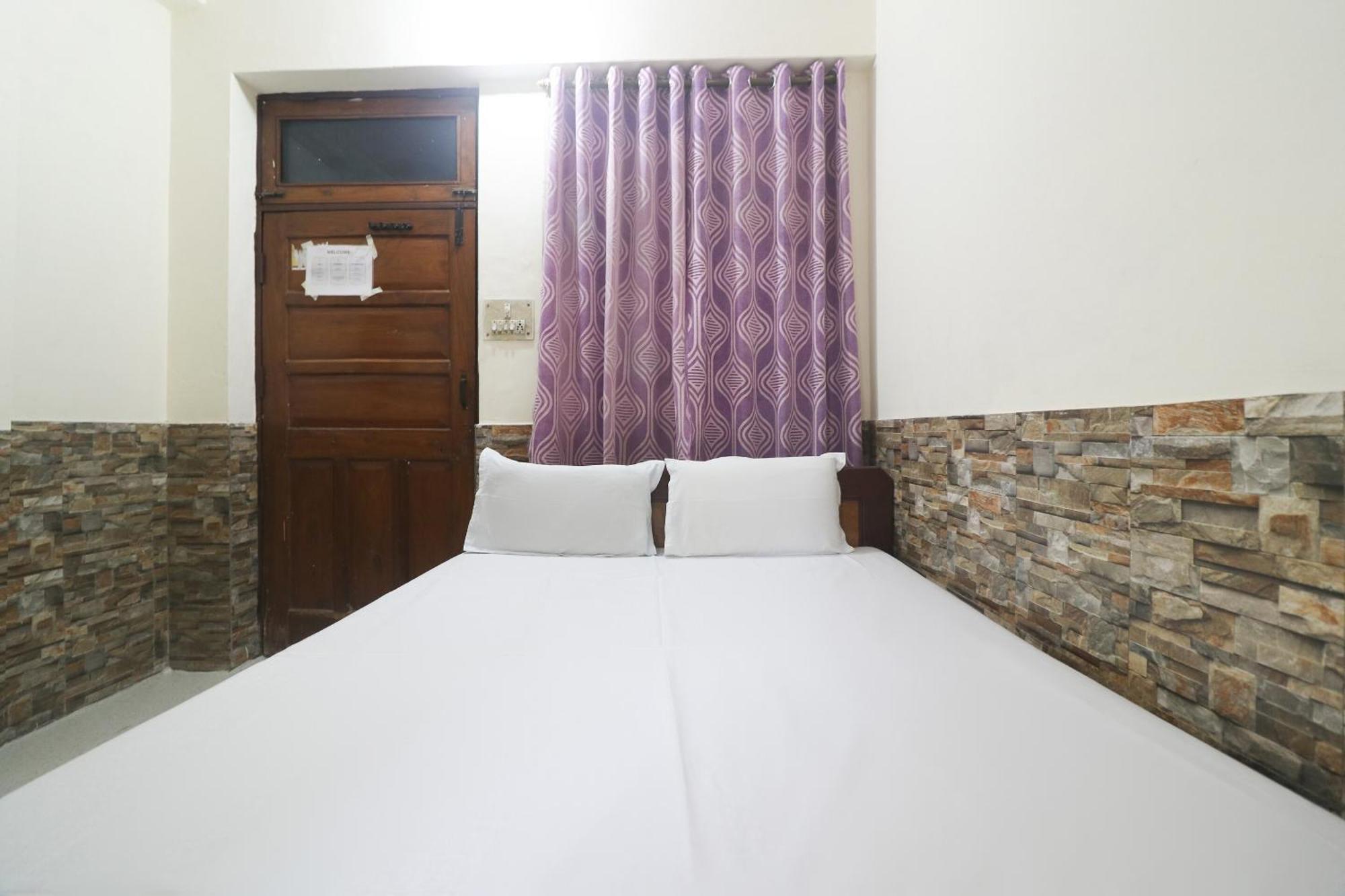Spot On Hotel Anand Bhawan Alīgarh Eksteriør bilde