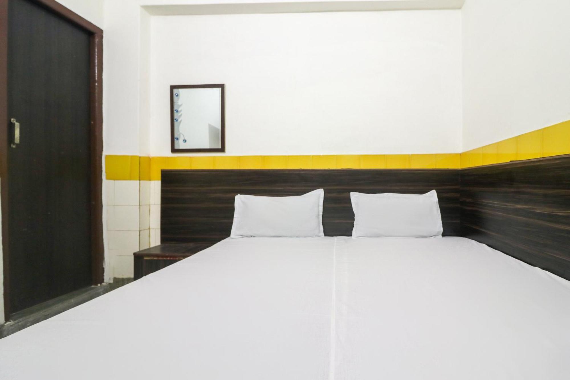 Spot On Hotel Anand Bhawan Alīgarh Eksteriør bilde